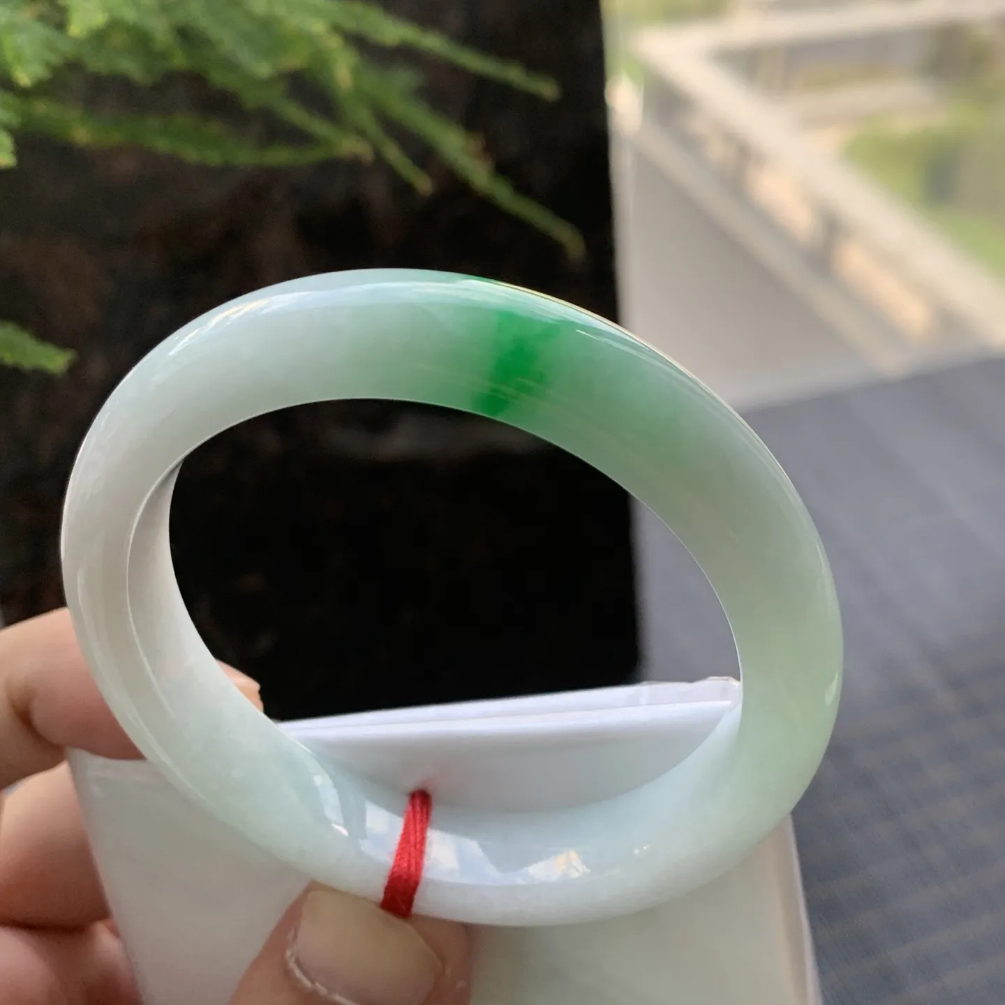 正圈冰糯阳绿 一丝细线 尺寸:52.7/11.1/7.7 色好