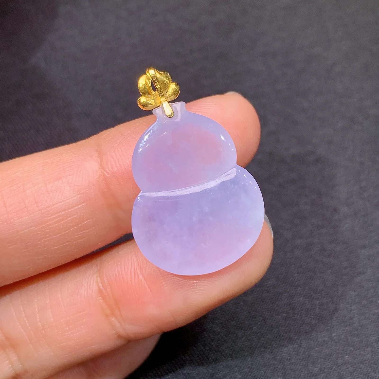 冰紫罗兰葫芦吊坠，18k金镶嵌，温润细腻，颜色鲜艳，Al 尺寸27.5*17*4.8