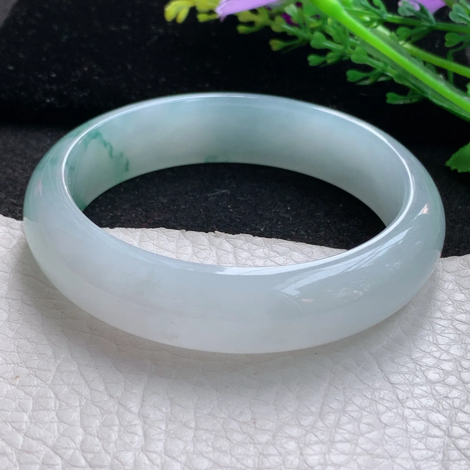 nr自然光58.5*15*8轮胎镯 缅甸翡翠a货玉手镯冰飘花宽边玉手环