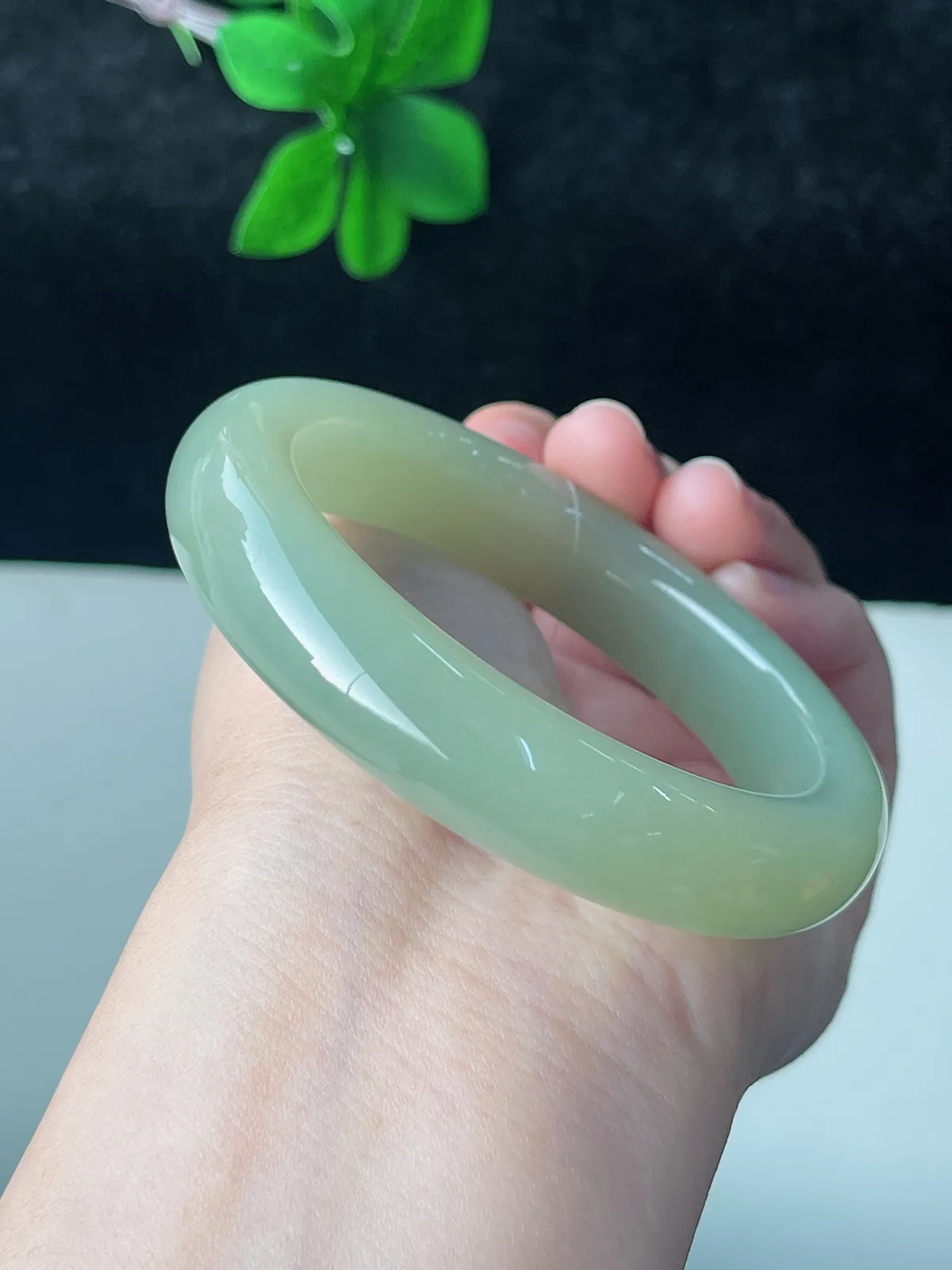 正圈55圈口，和田玉手镯