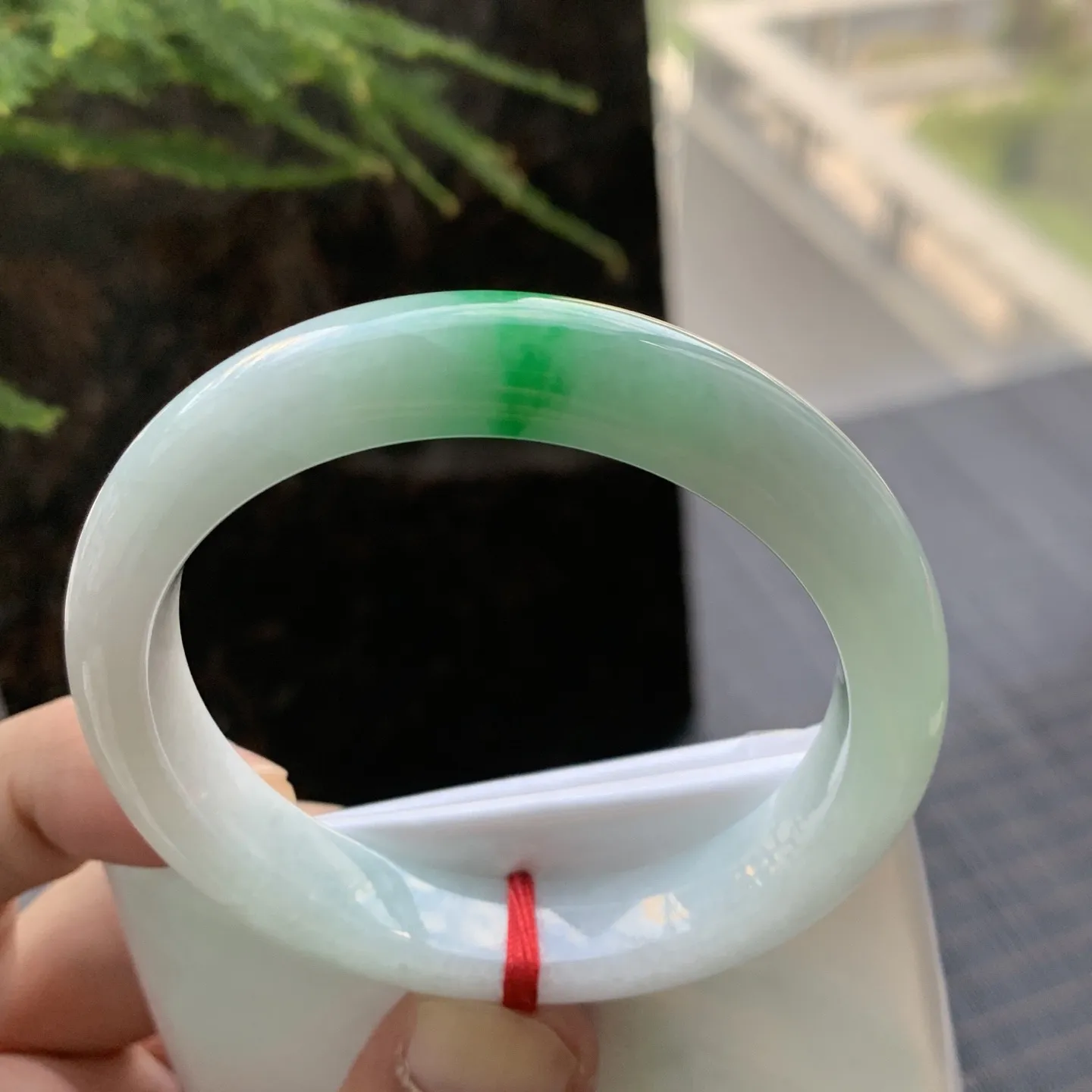 正圈冰糯阳绿 一丝细线 尺寸:52.7/11.1/7.7 色好