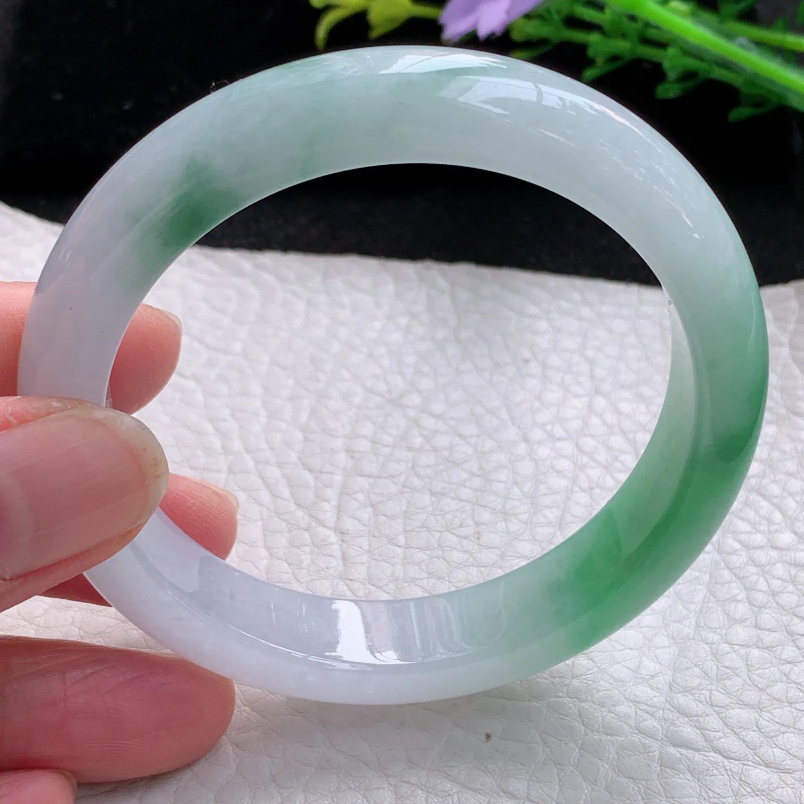 yh自然光55.5*12*8平安镯 缅甸翡翠a货玉手镯冰绿宽边玉手环