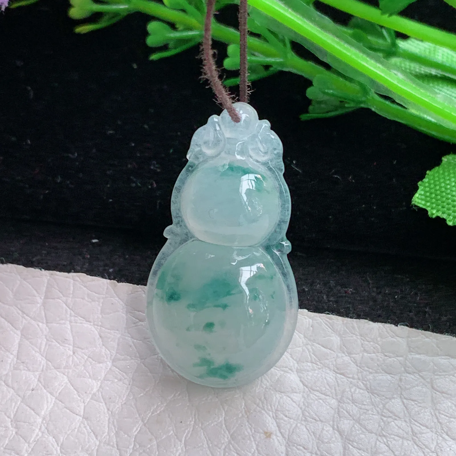 gp自然光你31.5*17*6.2天然缅甸翡翠冰胶饱满飘花葫芦 玉葫芦玉吊坠