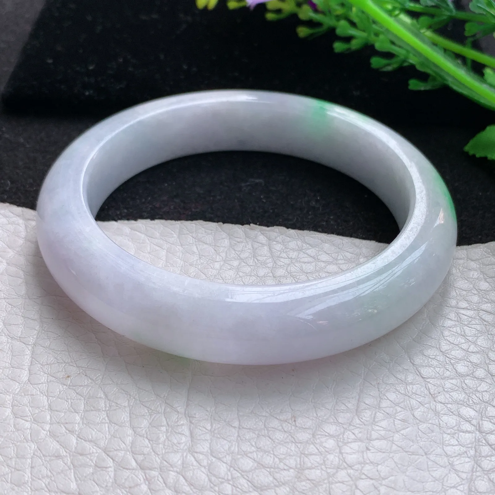 yh自然光59*12.8*9.8平安镯 缅甸翡翠a货玉手镯白底青宽边玉手环