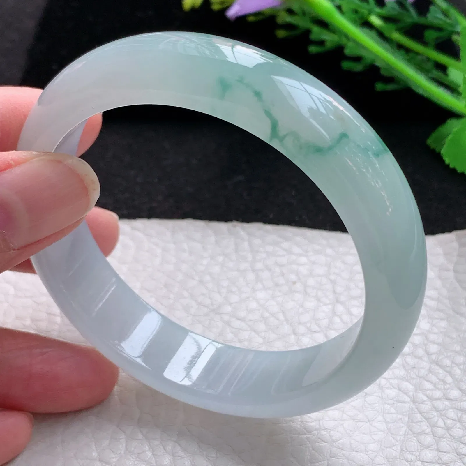 nr自然光58.5*15*8轮胎镯 缅甸翡翠a货玉手镯冰飘花宽边玉手环