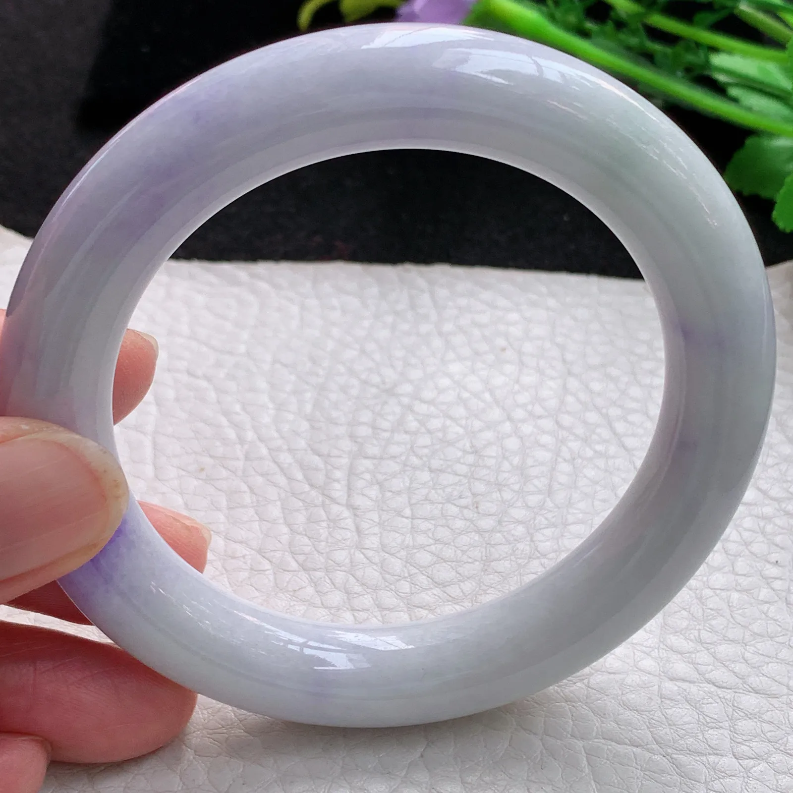 xx自然光57*11.8*11.3美人镯 缅甸翡翠a货玉手镯飘紫圆条玉手环