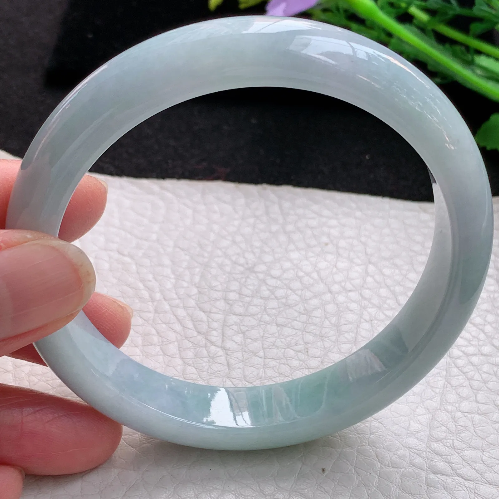 xx大圈口62*12.6*8平安镯 缅甸翡翠a货玉手镯淡雅宽边玉手环