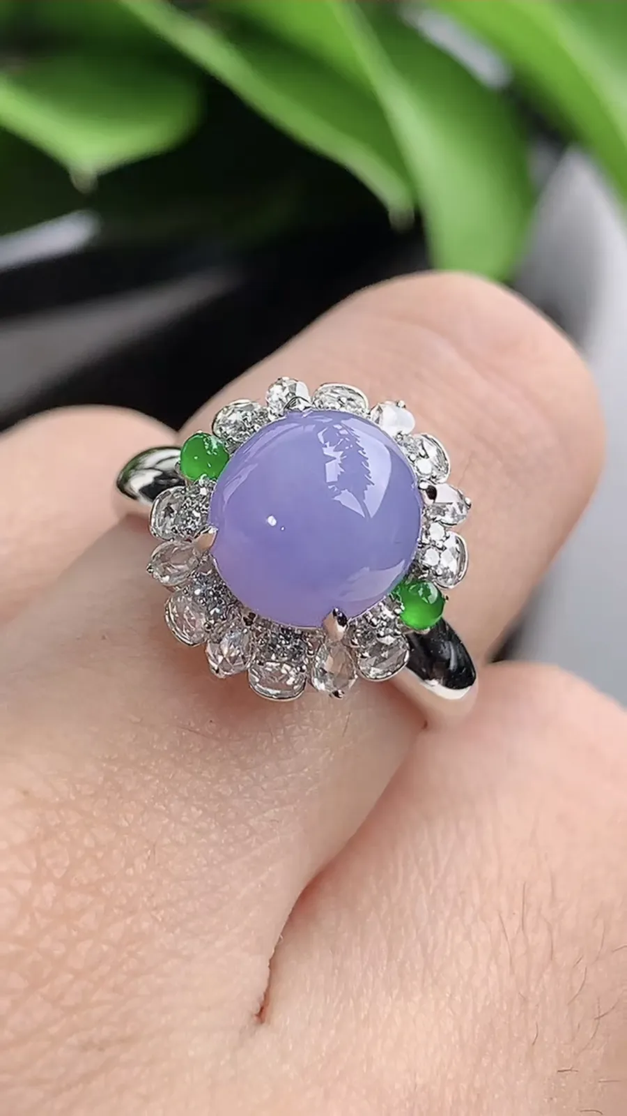 a货翡翠老坑冰种18K金伴钻镶嵌紫罗兰蛋面戒指 圈口17.5裸石尺寸9×8.3mm 重量4.25g 