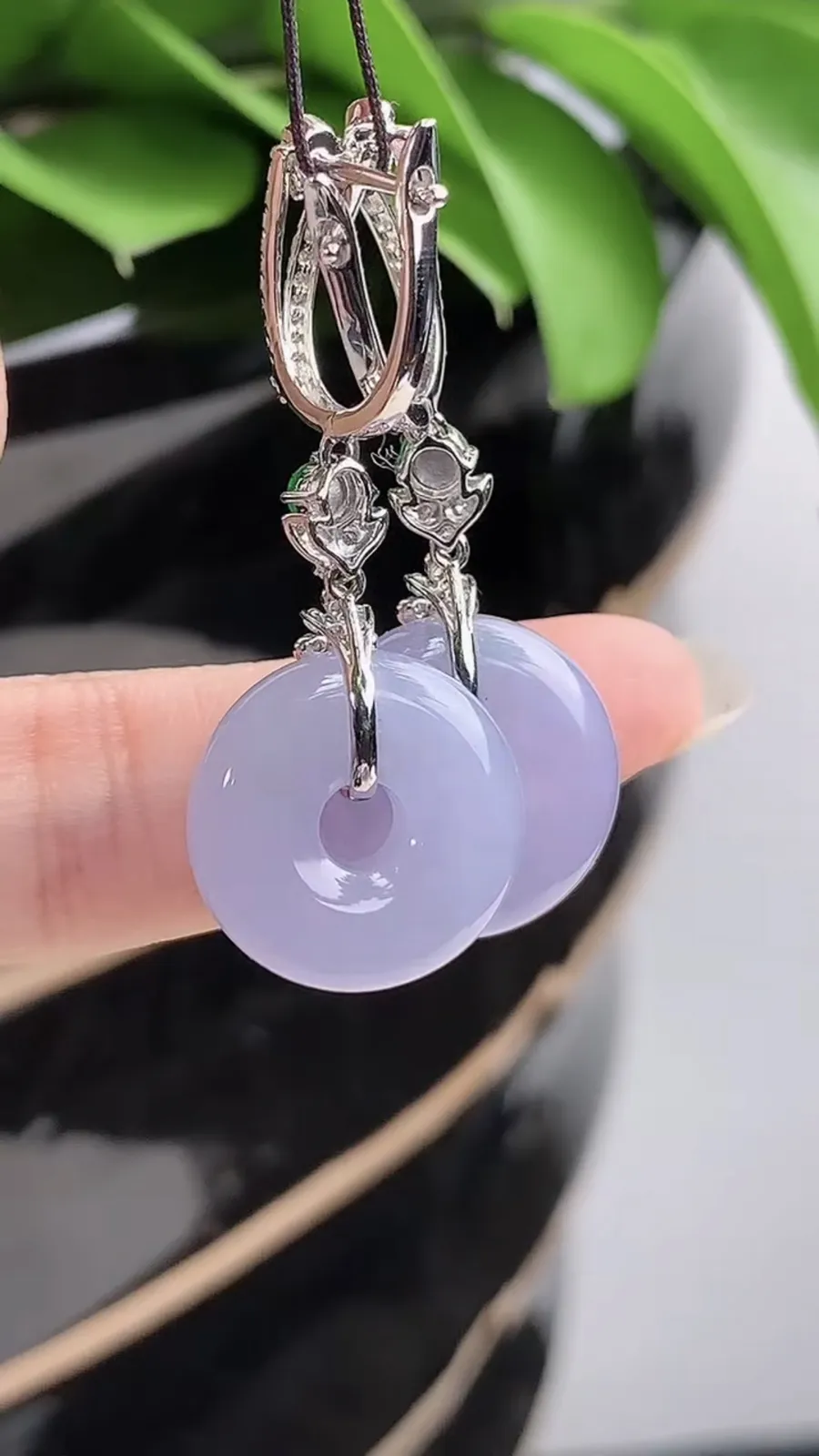 a货翡翠老坑冰种18K金伴钻镶嵌紫罗兰平安环耳坠 尺寸15.3×5mm 重量7.34g 1201