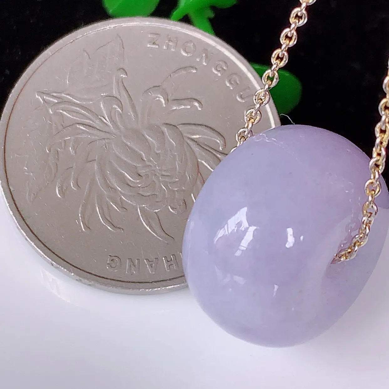 自然光实拍，冰润翡翠路路通吊坠，寓意好运连连，路路畅通，经典款式，财运滚滚，路路通，佩戴效果更好！配图银链子#57.29