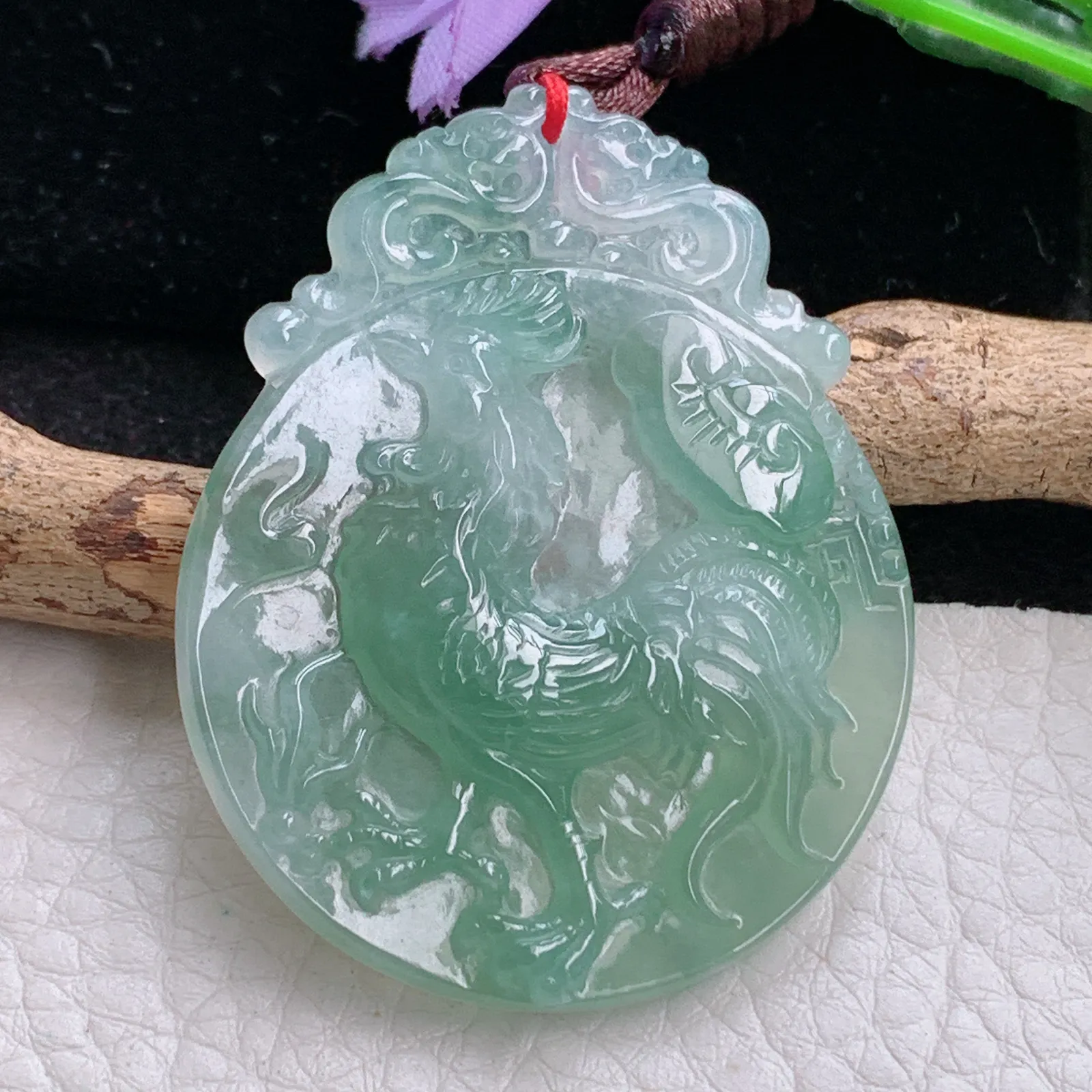 bg自然光48.5*38.9*5.7天然缅甸翡翠冰晴金鸡独立 生肖鸡玉吊坠 毛衣坠