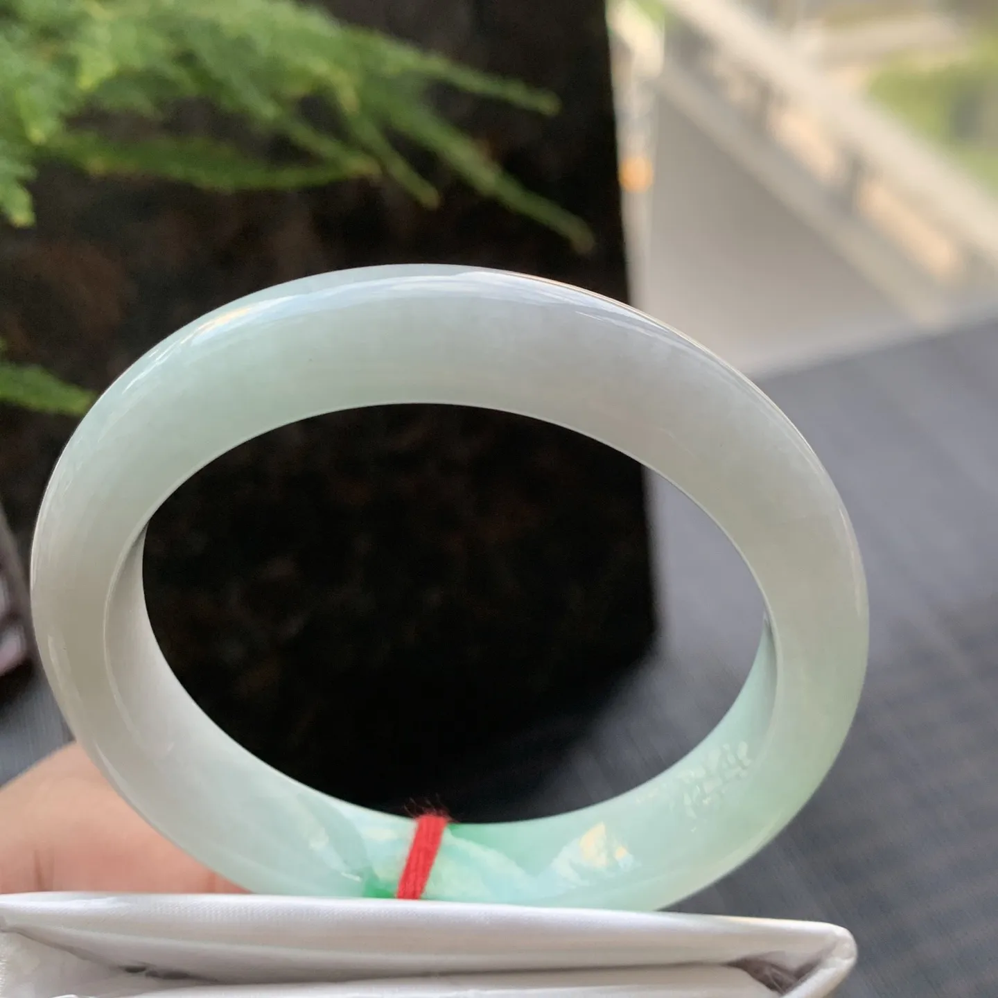 正圈冰糯阳绿 一丝细线 尺寸:52.7/11.1/7.7 色好