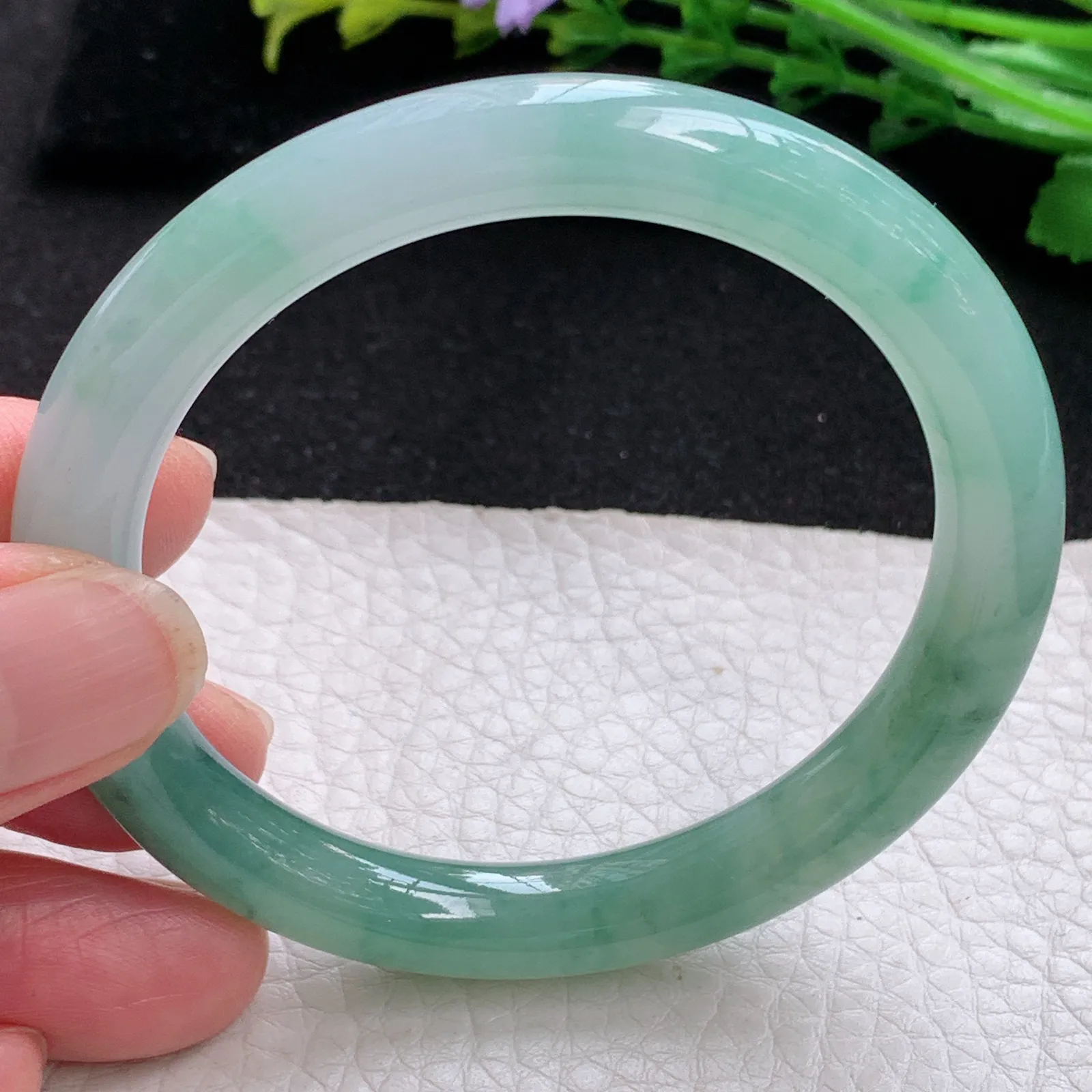 xo自然光53.8*8.5*8.3美人镯 缅甸翡翠a货玉手镯冰胶秀美圆条玉手环 叮当