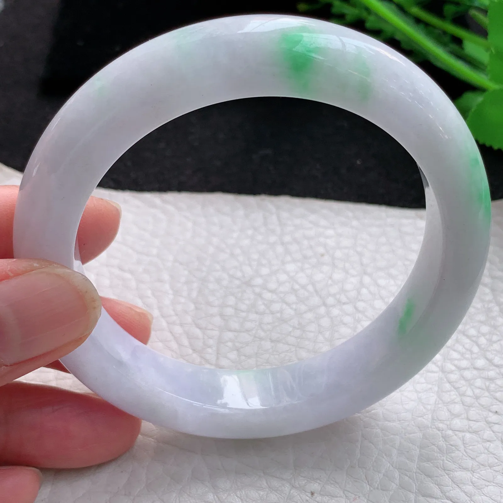 yh自然光59*12.8*9.8平安镯 缅甸翡翠a货玉手镯白底青宽边玉手环