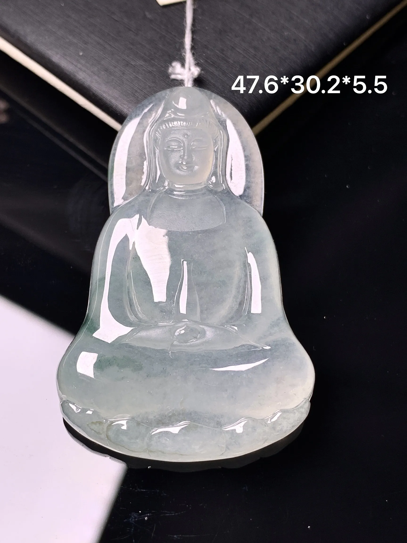 冰种观音吊坠 玉质细腻 色泽清新艳丽  整体尺寸47.6*30.2*5.5