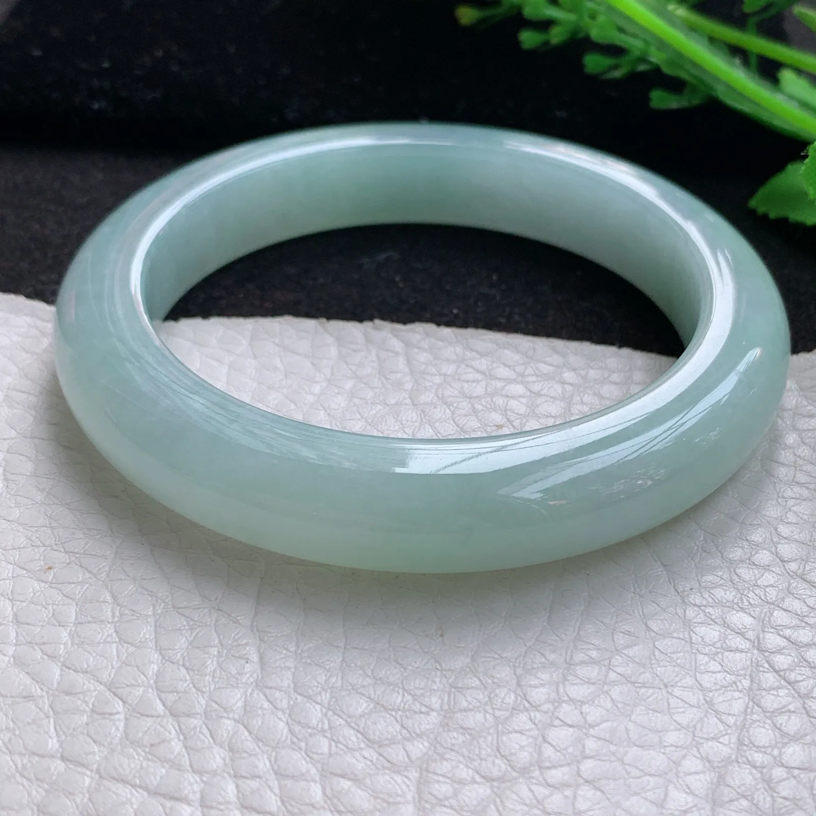 nr自然光57.5*11.5*18平安镯 缅甸翡翠a货玉手镯甜绿宽边玉手环