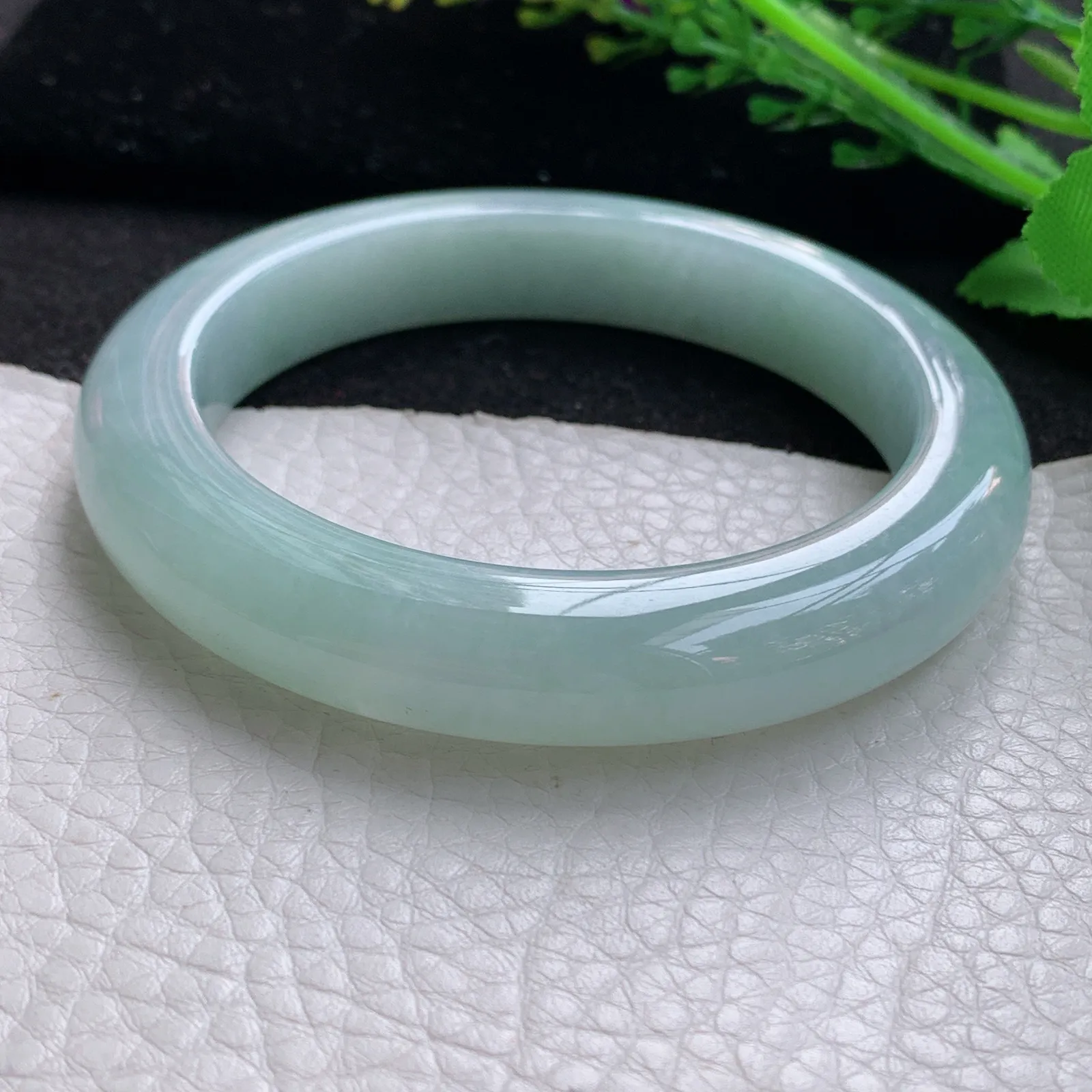 nr自然光57.5*11.5*18平安镯 缅甸翡翠a货玉手镯甜绿宽边玉手环