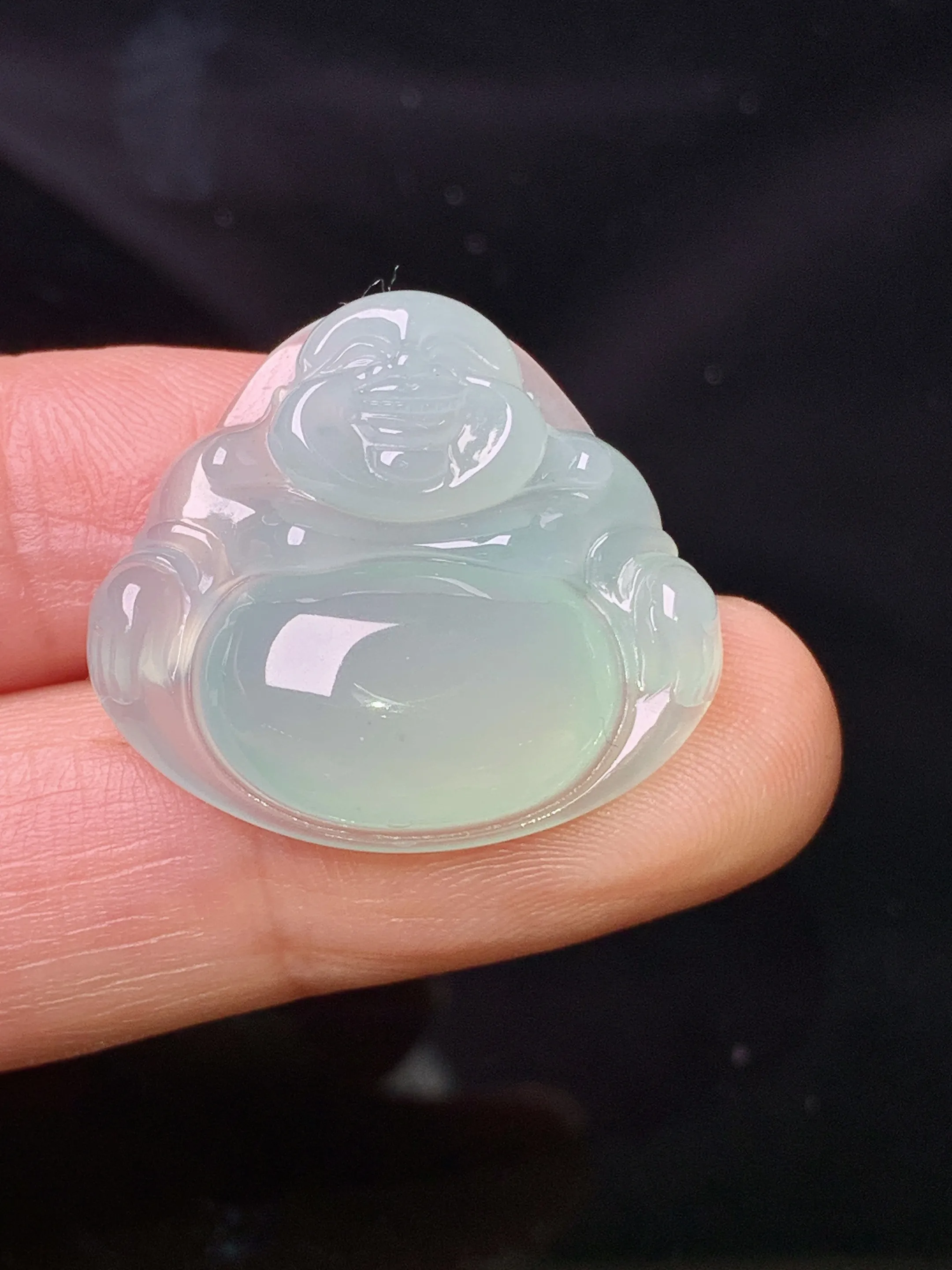 冰种浅绿佛公吊坠 玉质细腻 色泽清新艳丽  整体尺寸23*25*6