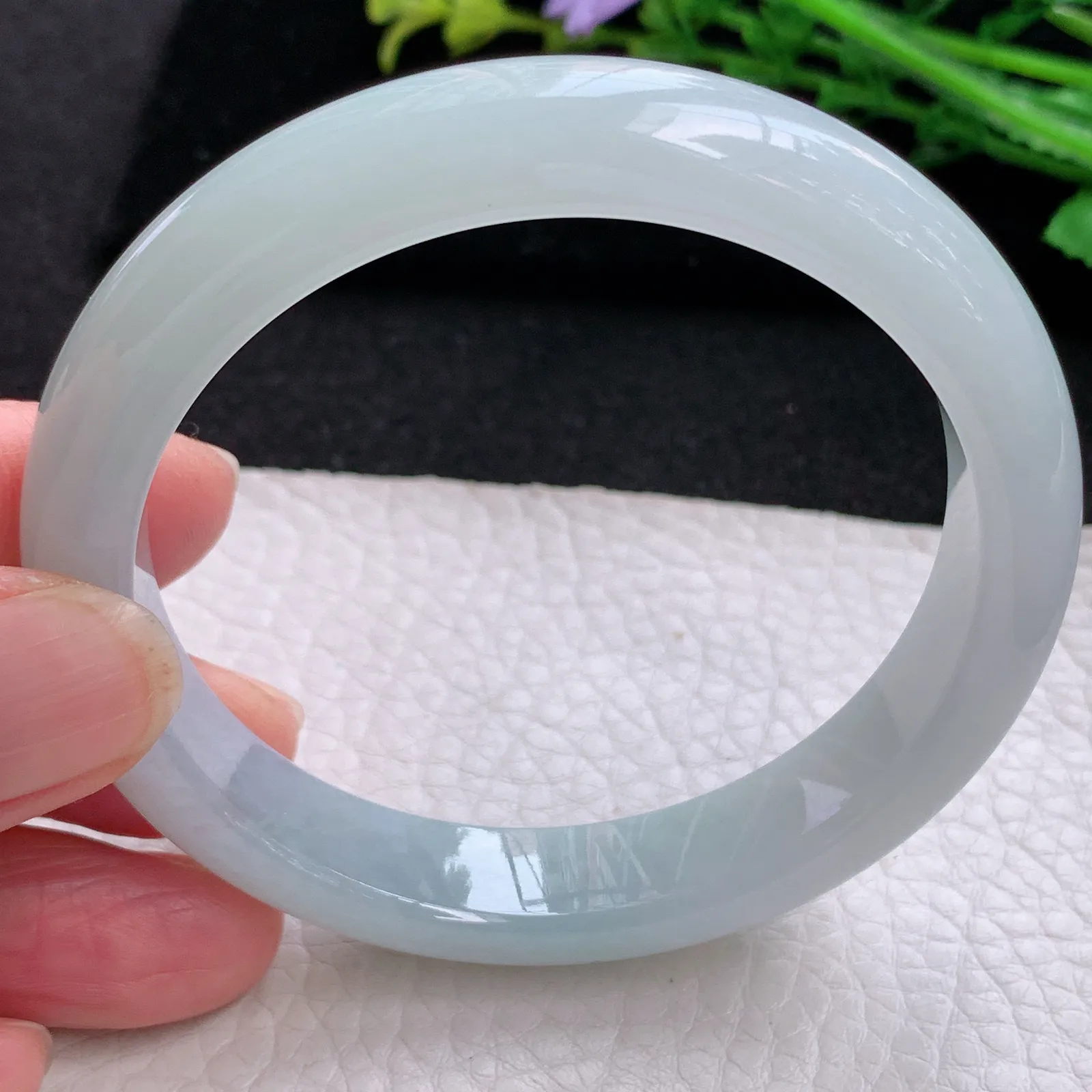 n自然光56*12*8平安镯 缅甸翡翠a货玉手镯冰胶白月光宽边玉手环