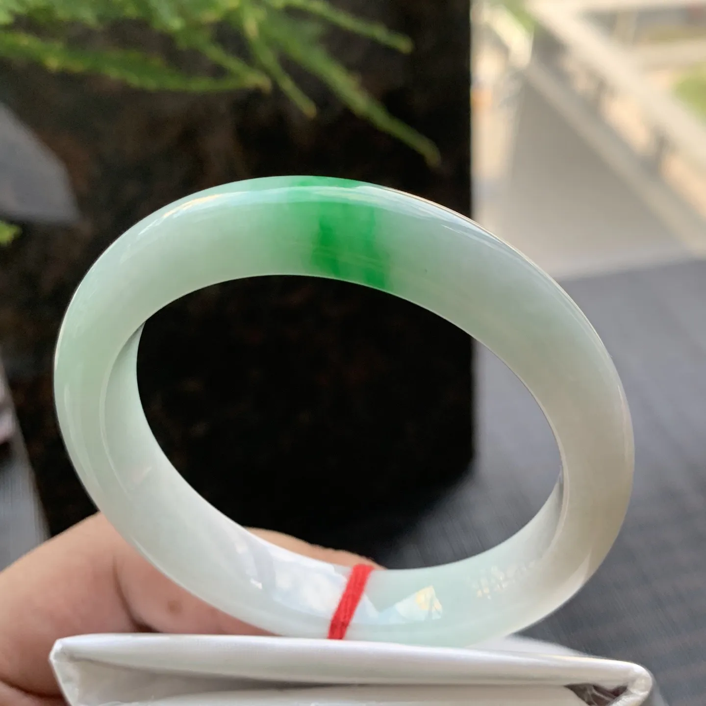 正圈冰糯阳绿 一丝细线 尺寸:52.7/11.1/7.7 色好