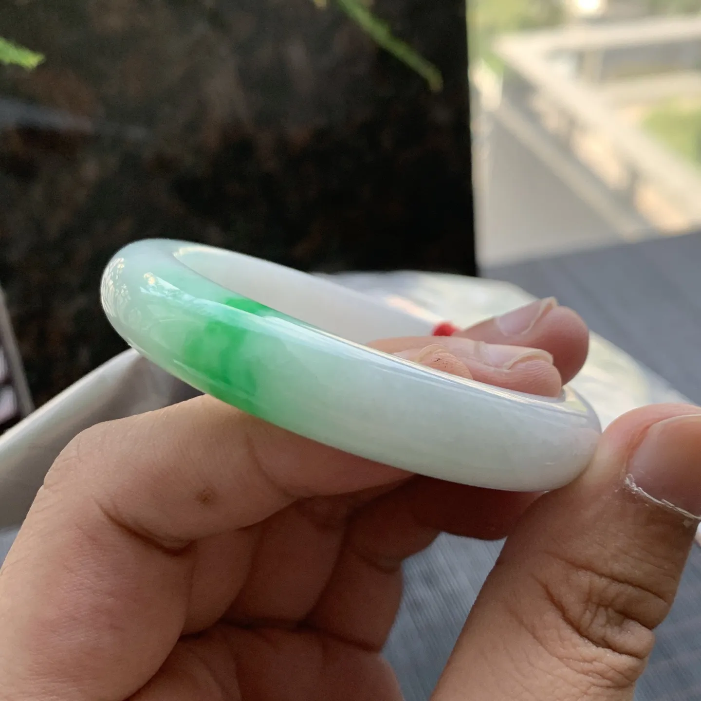 正圈冰糯阳绿 一丝细线 尺寸:52.7/11.1/7.7 色好