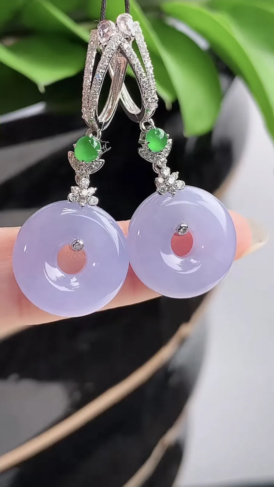 a货翡翠老坑冰种18K金伴钻镶嵌紫罗兰平安环耳坠 尺寸15.3×5mm 重量7.34g 1201