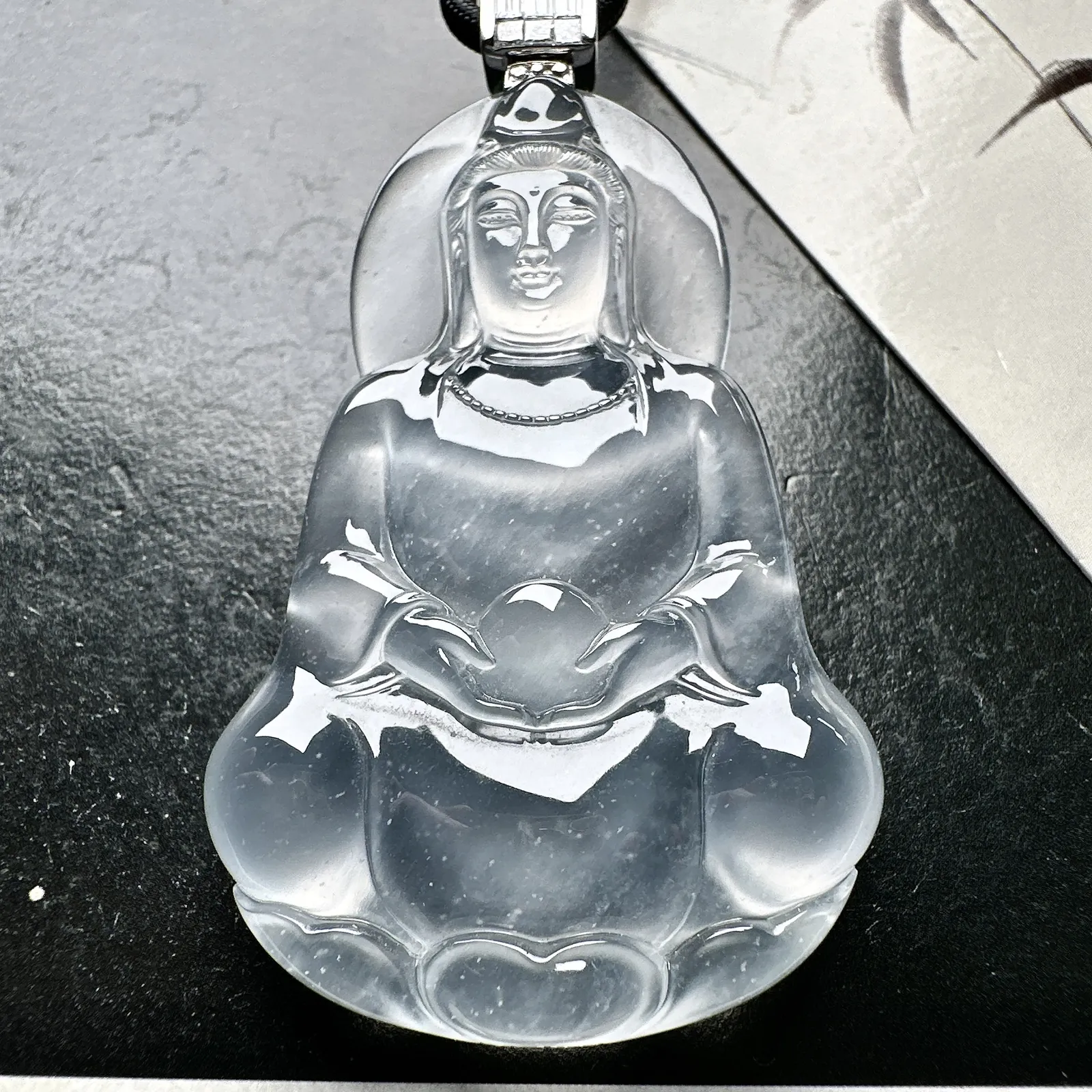 【玻璃种素衣观音】莲花观音精品件，质地细腻，通透度上佳，冰感十足，适合佩戴，收藏品质，18k金钻镶嵌