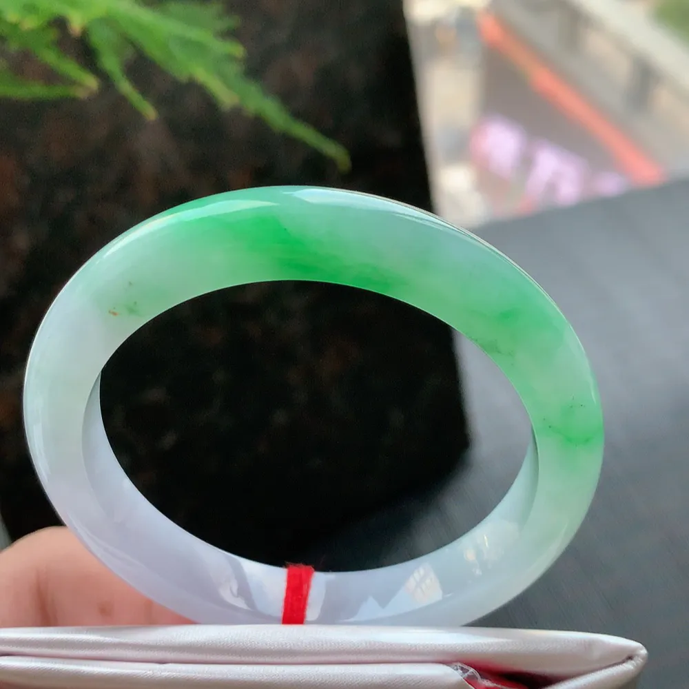 正圈冰春彩 无瑕 尺寸:51.6/9.1/8 种色兼备