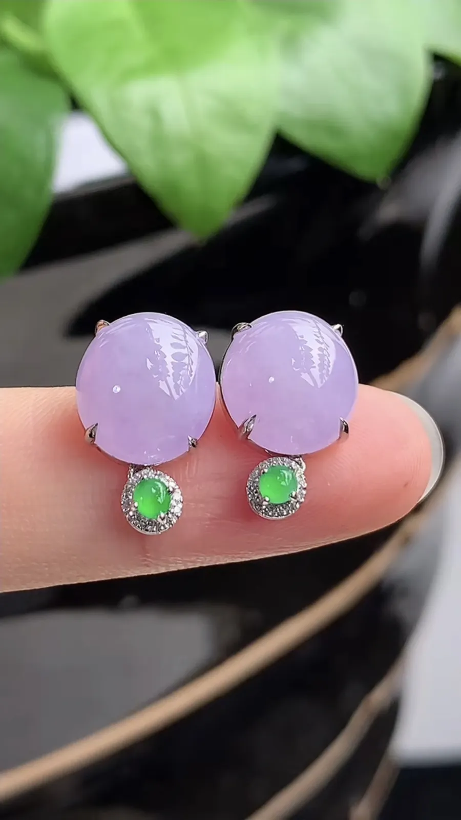 a货翡翠老坑冰种18K金伴钻镶嵌紫罗兰蛋面耳钉 尺寸11×9.8mm 重量3.60g 1204