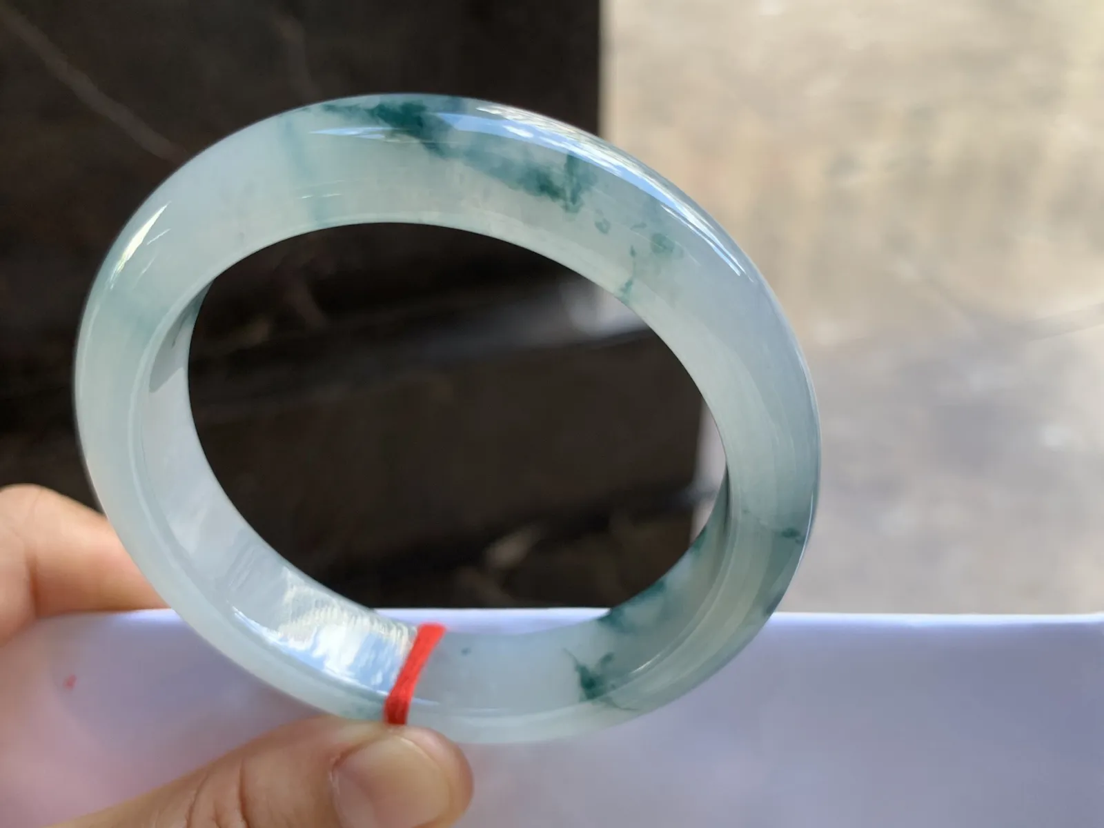 57-13-9mm
冰种飘花手镯 水润光泽 花色浓郁漂亮  山水画即视感