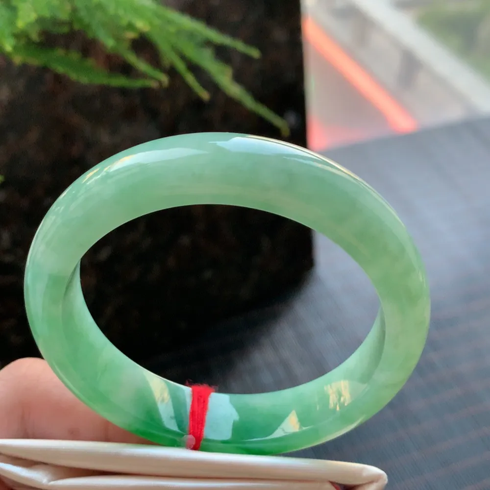 正圈冰阳绿 无瑕 尺寸:56.3/12.8/8 色阳🥰🥰