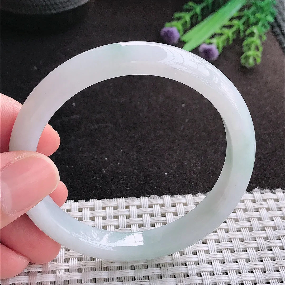 天然A货翡翠56.8/18/7.8老坑秀气温润细条手镯宽边玉镯