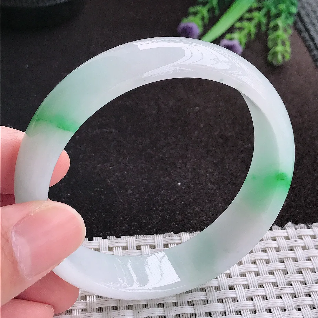 天然A货翡翠59/16/6.7老坑冰润白底青飘阳绿手镯宽边轮胎玉镯