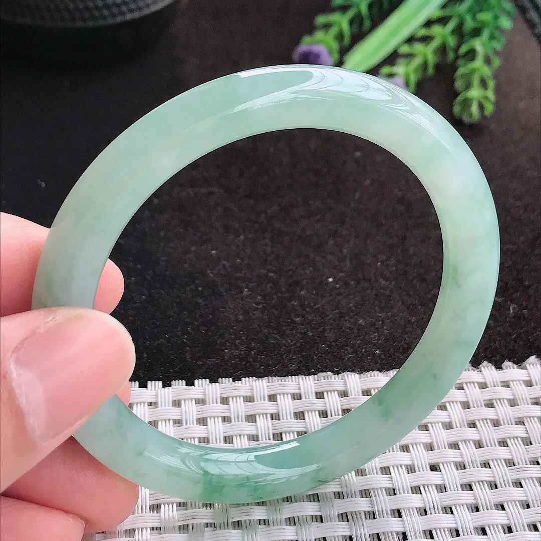 天然A货翡翠53/8.2老坑冰胶水灵飘花圆条手镯细条玉手镯