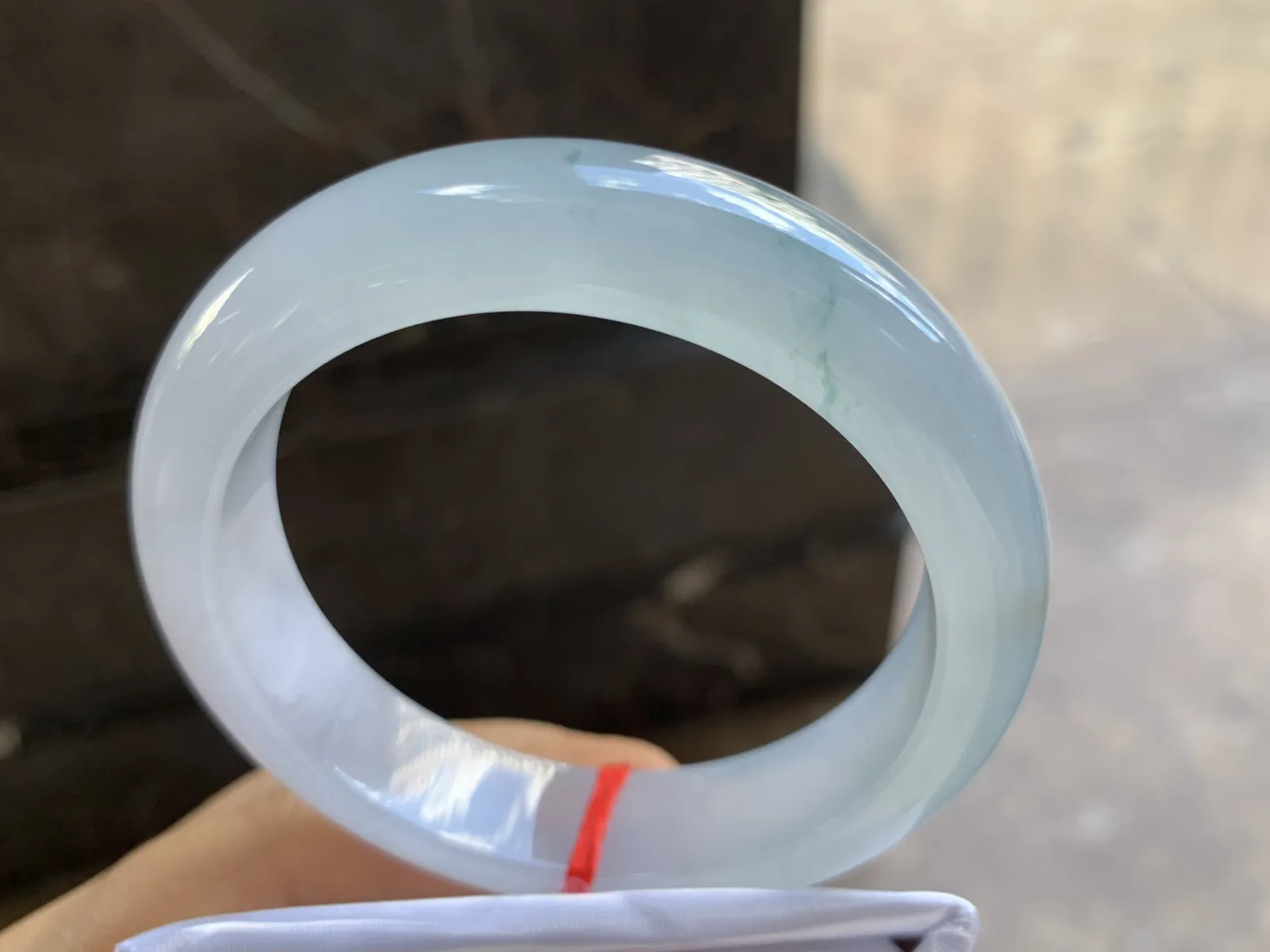 55-13.5-9mm
冰种飘花手镯 水润光泽 清爽 条形优秀