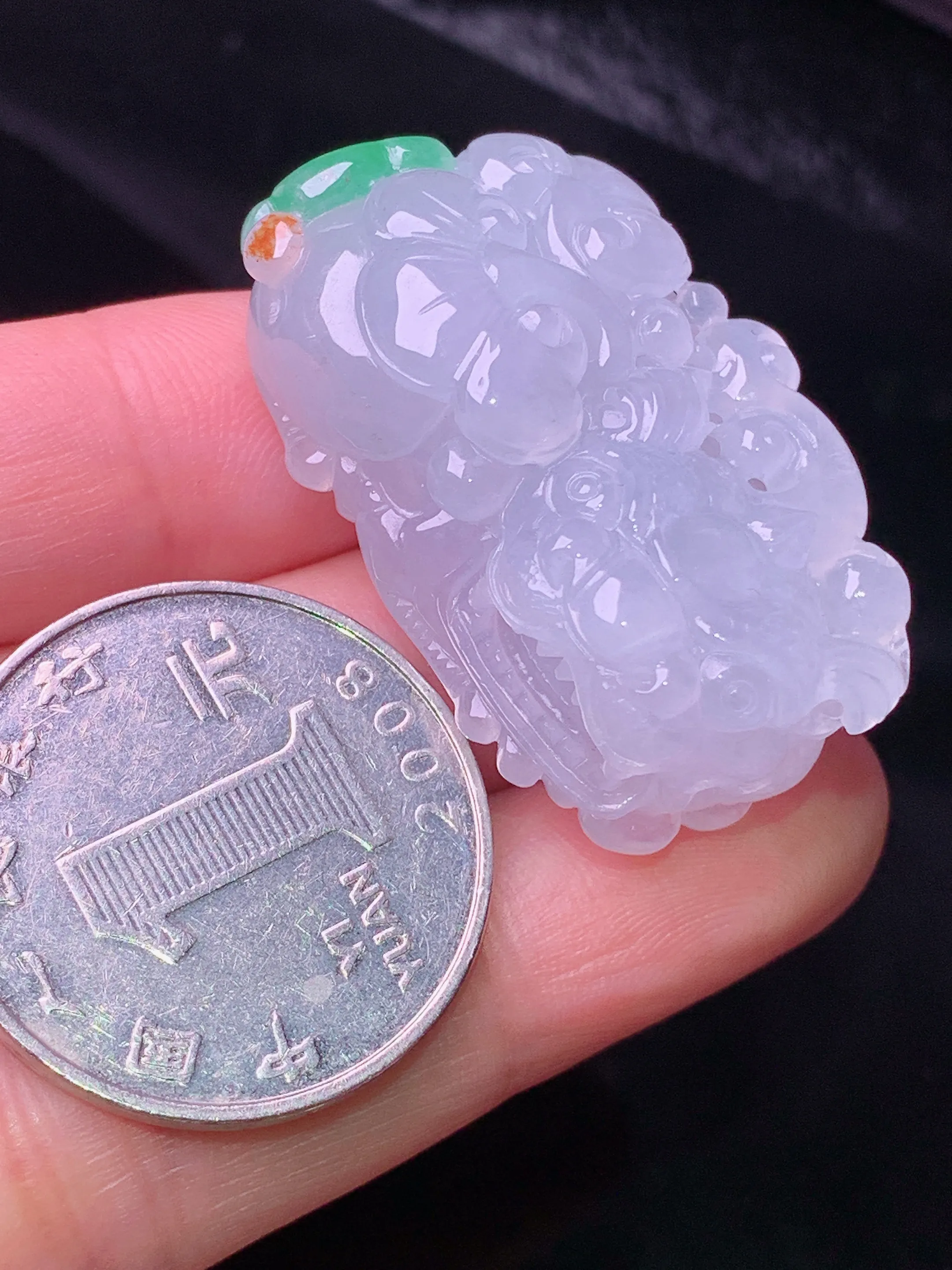 飘绿貔貅吊坠 玉质细腻 色泽清新艳丽 整体尺寸37*20.8*13.3