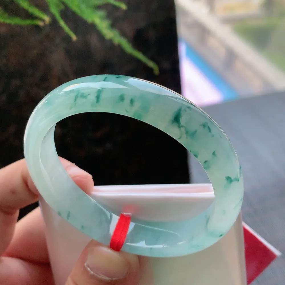 正圈高冰飘花 无瑕 尺寸:53.7/12.8/7.4 花美 种水好