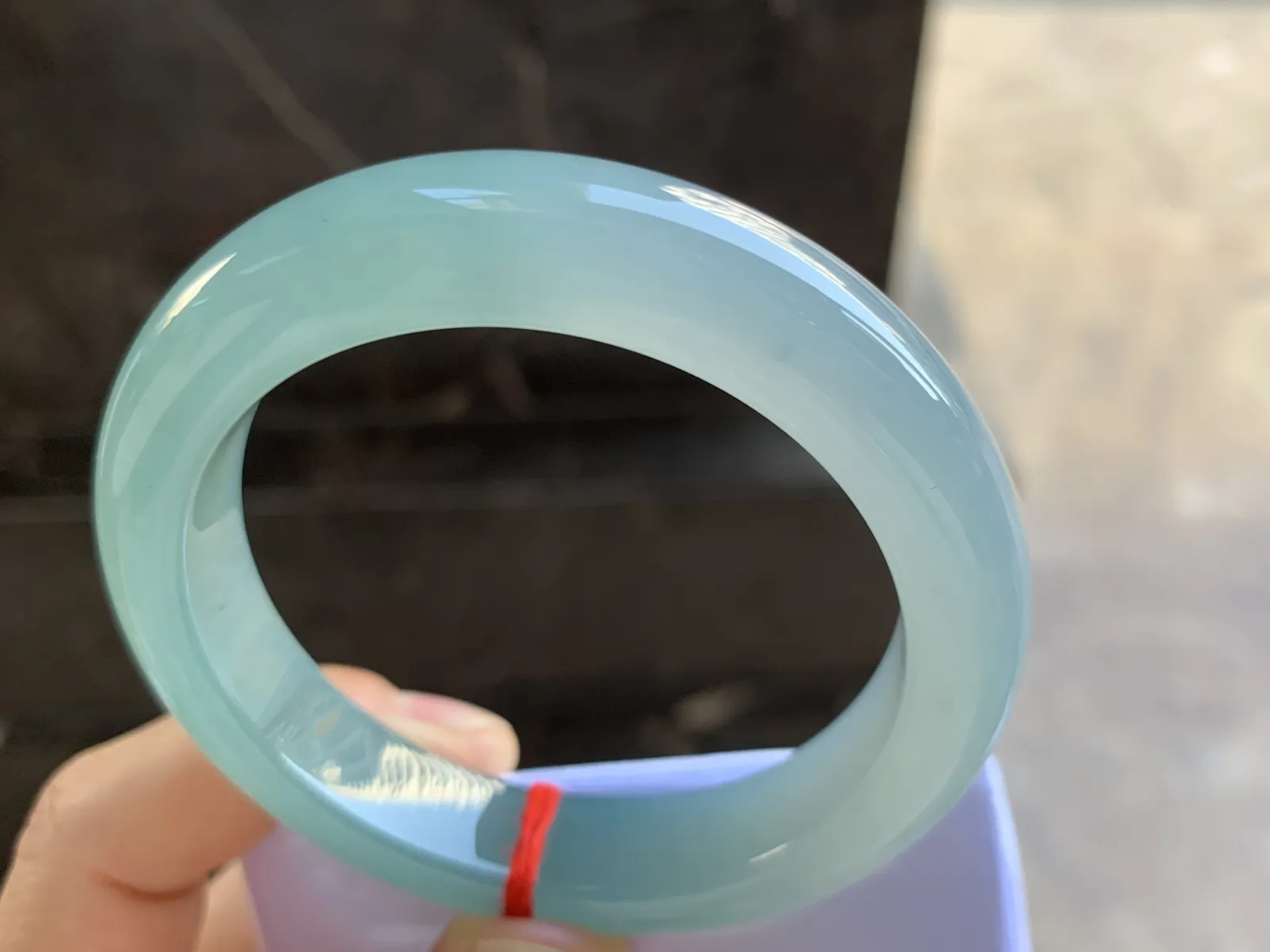 53.5-12-8.8mm
冰种晴水手镯 种好水润 底色漂亮 推荐