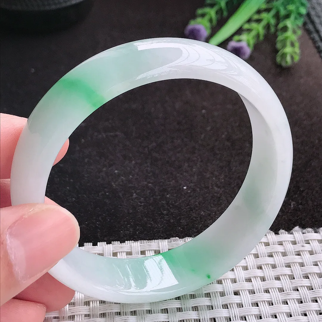 天然A货翡翠59/16/6.7老坑冰润白底青飘阳绿手镯宽边轮胎玉镯