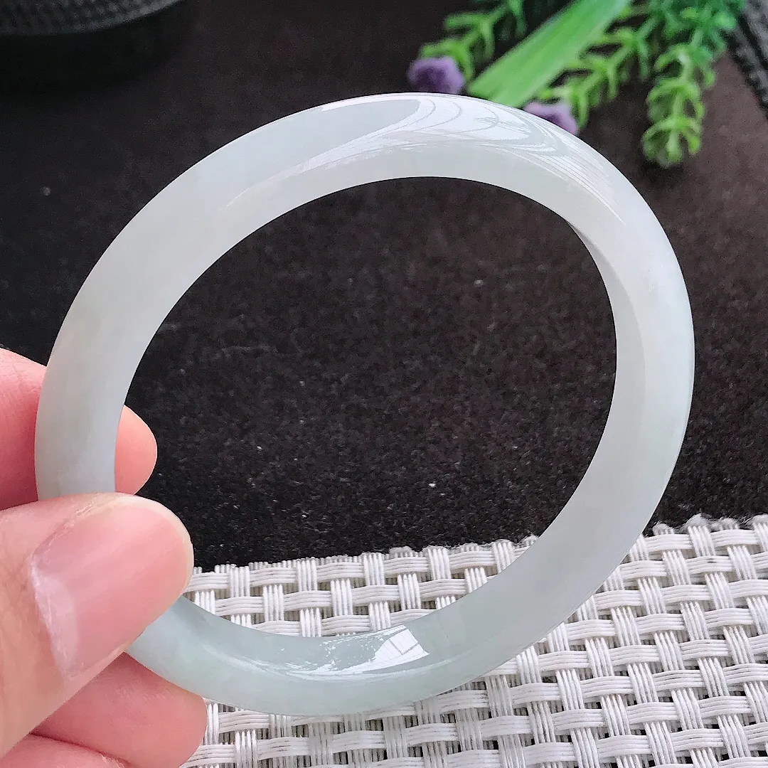 天然A货翡翠56.5/8.8/7.3老坑冰润起胶飘花手镯宽边玉镯