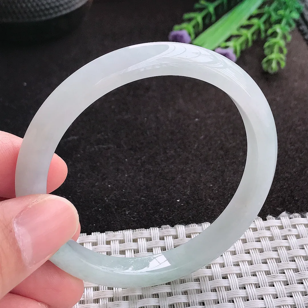 天然A货翡翠56.5/8.8/7.3老坑冰润起胶飘花手镯宽边玉镯