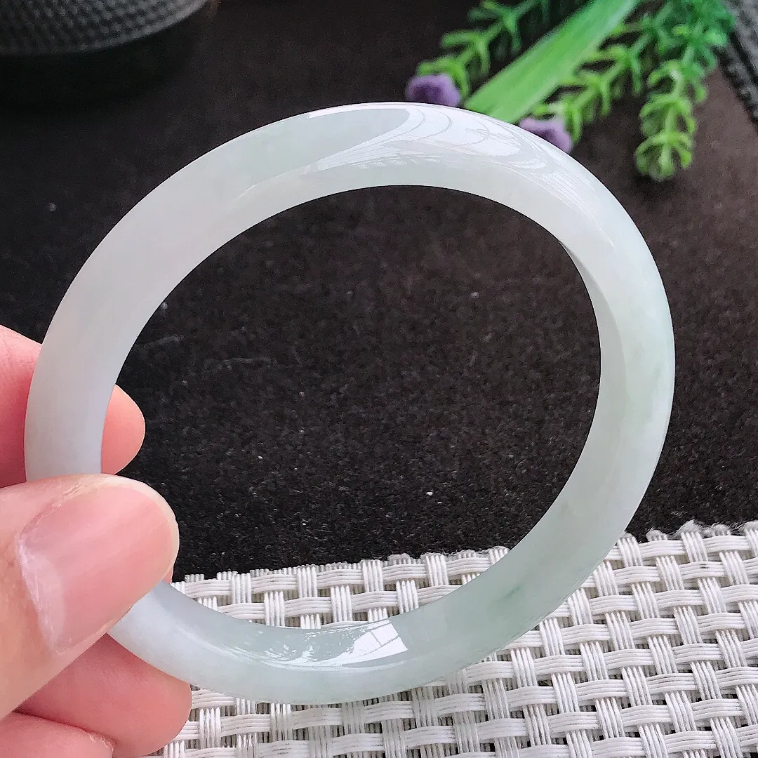 天然A货翡翠56.5/8.8/7.3老坑冰润起胶飘花手镯宽边玉镯