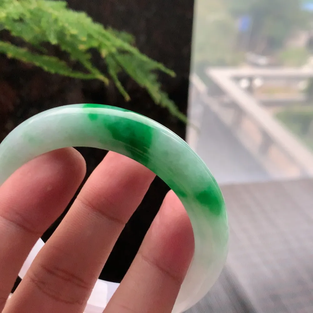 正圈冰糯辣绿 无瑕 尺寸:55.1/12.5/8.7 色好