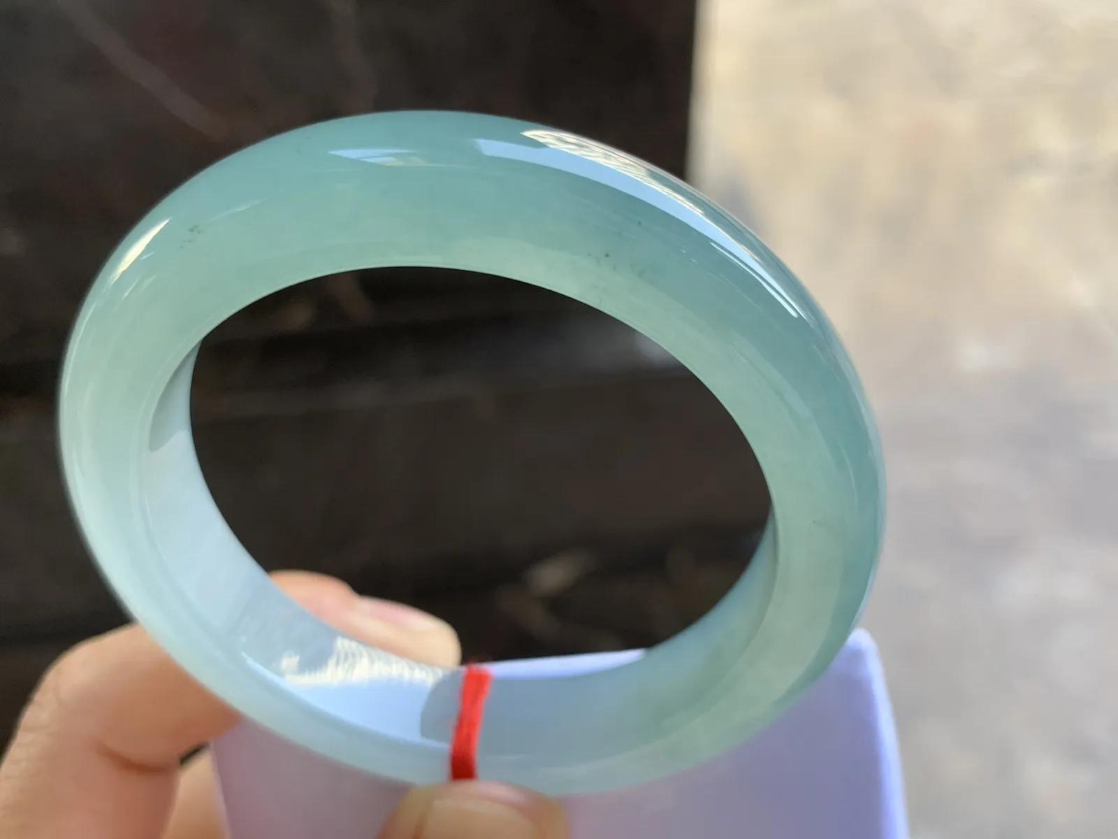 53.5-12-8.8mm
冰种晴水手镯 种好水润 底色漂亮 推荐