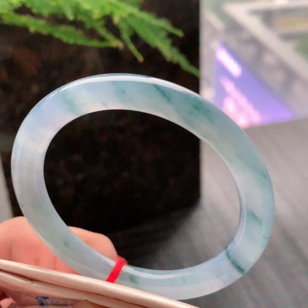 圆条冰紫飘花 无瑕 尺寸:57.1/8.4/8.7 种色兼备