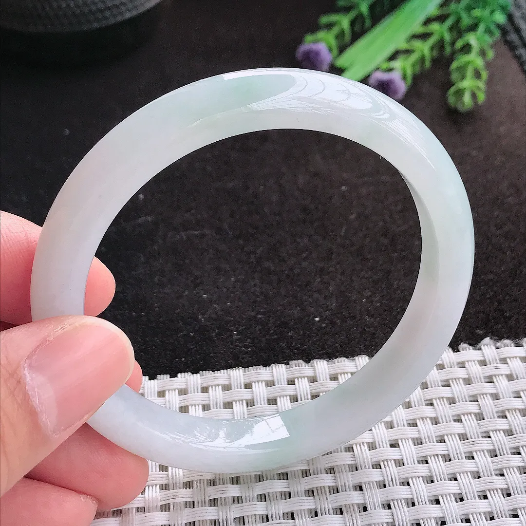 天然A货翡翠56.8/18/7.8老坑秀气温润细条手镯宽边玉镯