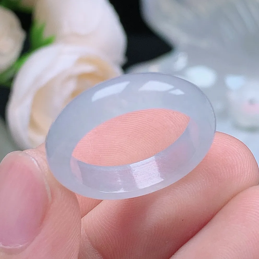 缅甸翡翠老坑冰种翡翠水润起胶白月光戒指玉指环  水润通透 尺寸：18-5.3-2.9mm 17号圈口