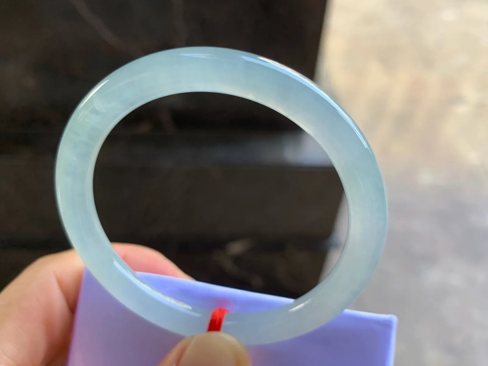 51-7.2mm
冰种圆条手镯 水润光泽 清爽