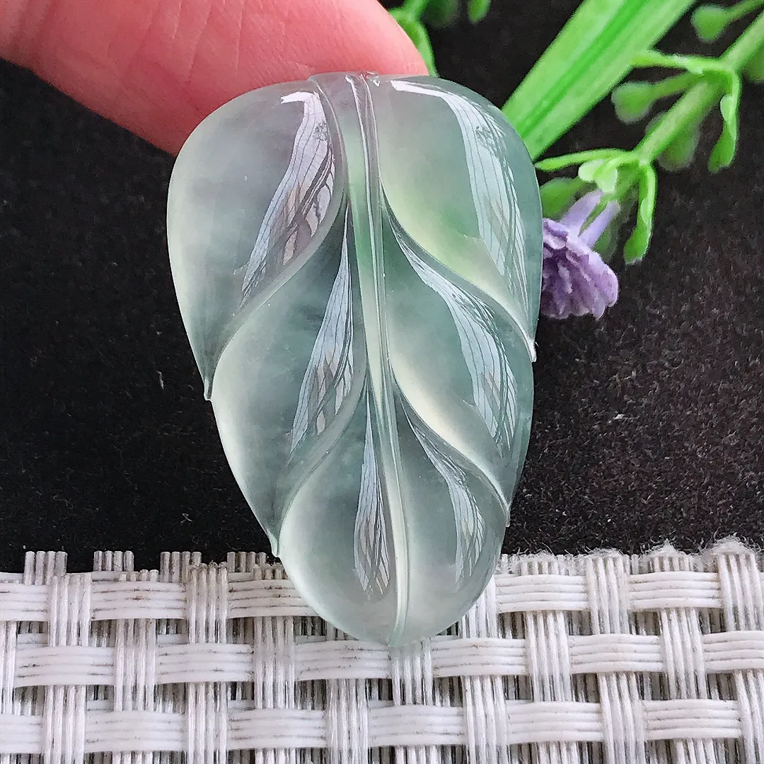 天然A货翡翠34.8/23/4.8老坑冰种果冻胶冰晴叶子吊坠翡翠玉挂件