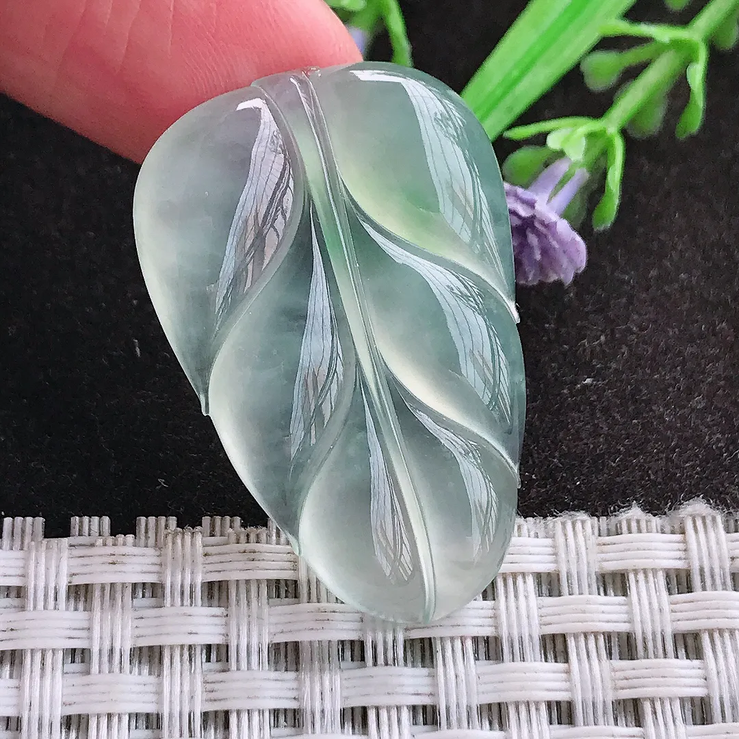 天然A货翡翠34.8/23/4.8老坑冰种果冻胶冰晴叶子吊坠翡翠玉挂件